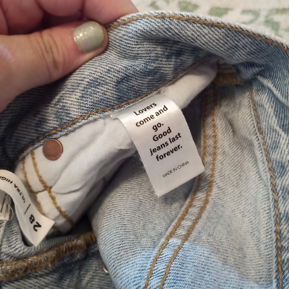 I ACCEPT OFFERS! Pacsun Ultra High Rise Slim. Light Wash. MOM Jeans. - Picture 5 of 5